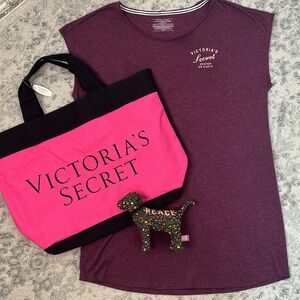 VICTORIA’S SECRET 3 BUNDLE T SHIRT LOUNGE WEAR SIZE MED, NWT TOTE AND PINK DOG